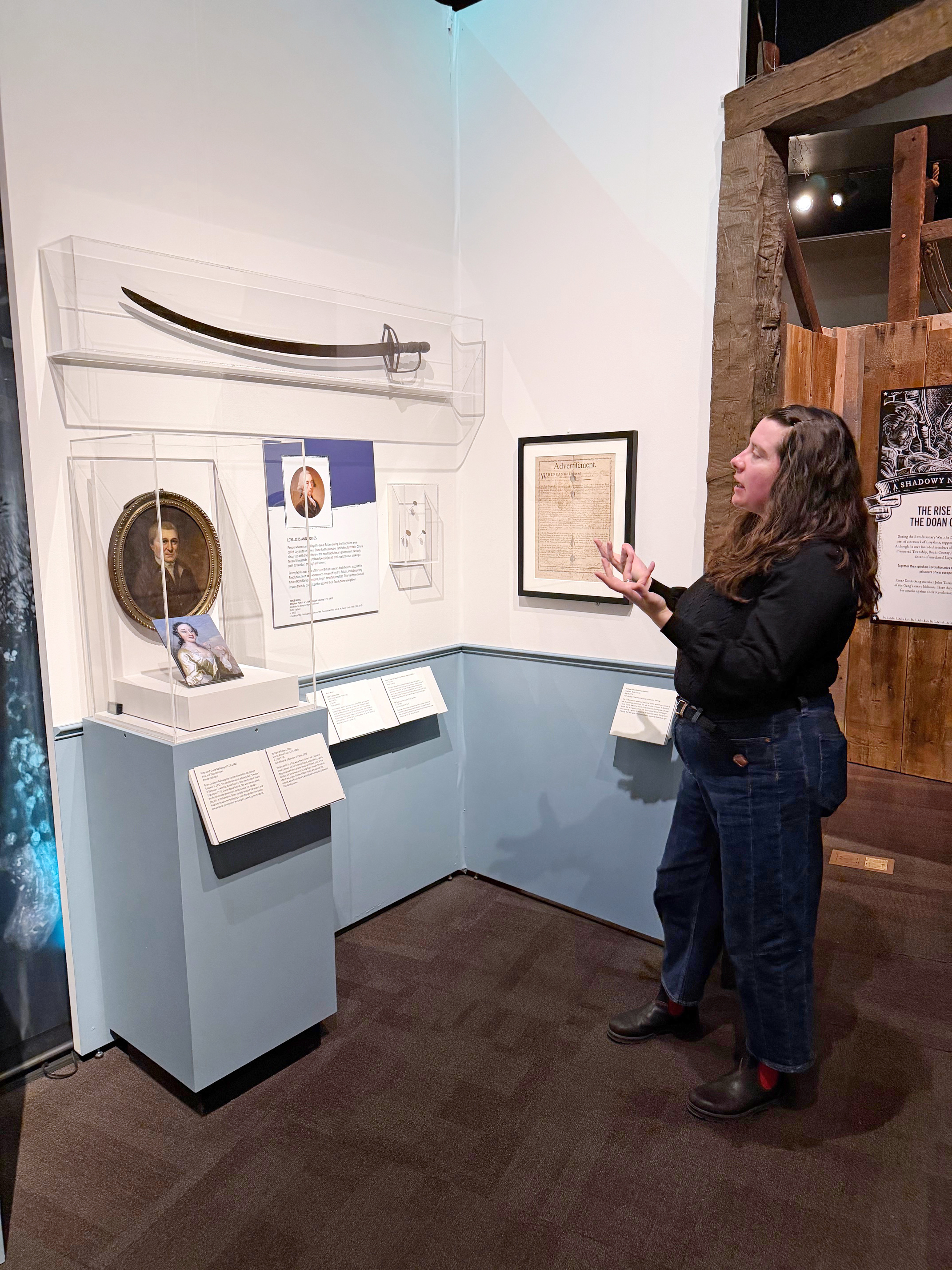 MM Special Exhibit Programs Meet the Curator Tours